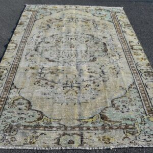 5.1 ft. x 9.2 ft. Vintage Turkish Rug TR30037 Image 1