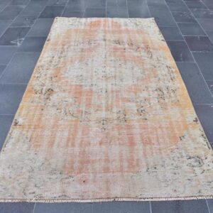 4.7 ft. x 8.2 ft. Vintage Turkish Rug TR30067 Image 1