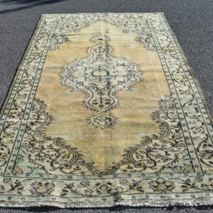 5 ft. x 8.8 ft. Vintage Turkish Rug TR30147 Image 1