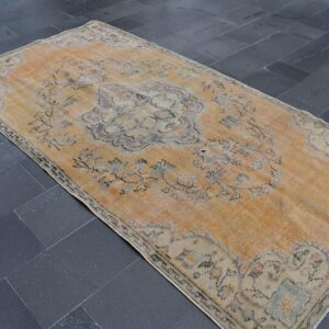 4.8 ft. x 9.5 ft. Vintage Turkish Rug TR30227 Image 1