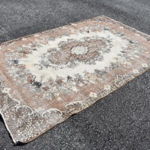 5.9 ft. x 9.2 ft. Vintage Turkish Rug TR30417 Image 1