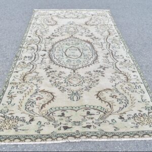 4.7 ft. x 8.8 ft. Vintage Turkish Rug TR30487 Image 1