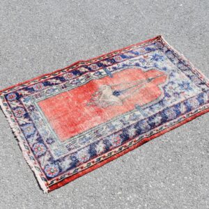 2.4 ft. x 4.1 ft. Vintage Turkish Rug TR30577 Image 1
