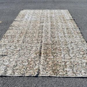 5.3 ft. x 8.8 ft. Vintage Turkish Rug TR30787 Image 1