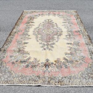 5.9 ft. x 9.7 ft. Vintage Turkish Rug TR30997 Image 1