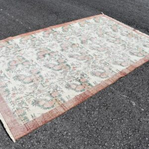 5.5 ft. x 9.2 ft. Vintage Turkish Rug TR31397 Image 1