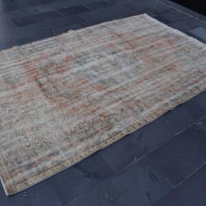 5.7 ft. x 9.1 ft. Vintage Turkish Rug TR31807 Image 1
