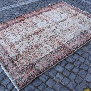 5.5 ft. x 8.3 ft. Vintage Turkish Rug TR31857 Image 1