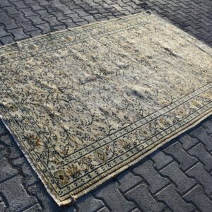 5.1 ft. x 7.8 ft. Vintage Turkish Rug TR32007 Image 1