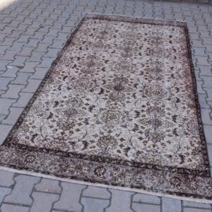 4.5 ft. x 8.9 ft. Vintage Turkish Rug TR32097 Image 1