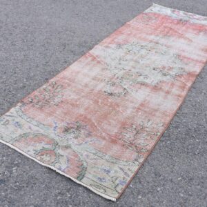 2.9 ft. x 8.2 ft. Vintage Turkish Rug TR32347 Image 1
