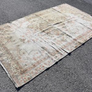 4.8 ft. x 8.3 ft. Vintage Turkish Rug TR32457 Image 1