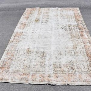 5.6 ft. x 8.7 ft. Vintage Turkish Rug TR32477 Image 1