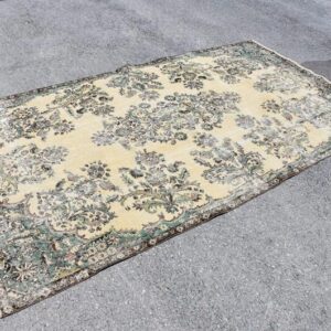 5.3 ft. x 9.4 ft. Vintage Turkish Rug TR32567 Image 1