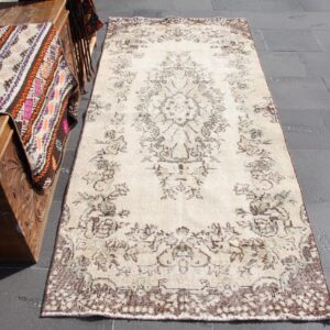 3.1 ft. x 6.9 ft. Vintage Turkish Rug TR32917 Image 1
