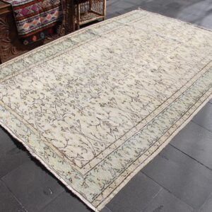 5.5 ft. x 8.6 ft. Vintage Turkish Rug TR32937 Image 1