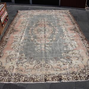 6 ft. x 10.1 ft. Vintage Turkish Rug TR32987 Image 1
