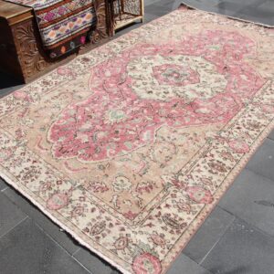 5.4 ft. x 8.9 ft. Vintage Turkish Rug TR33007 Image 1