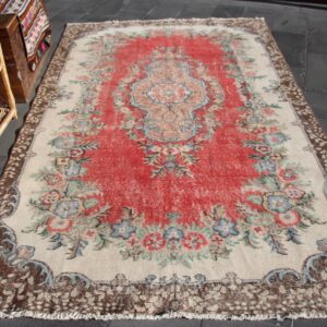 5.7 ft. x 9.5 ft. Vintage Turkish Rug TR33107 Image 1