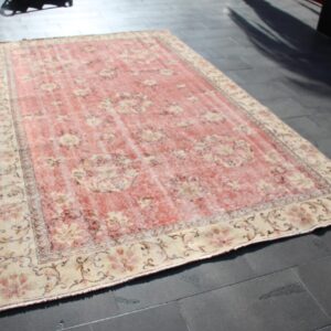 6.5 ft. x 10.4 ft. Vintage Turkish Rug TR33157 Image 1