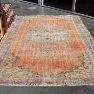 6.4 ft. x 9.8 ft. Vintage Turkish Rug TR33207 Image 1