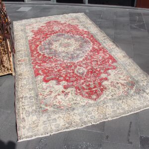 5.1 ft. x 9.8 ft. Vintage Turkish Rug TR33437 Image 1