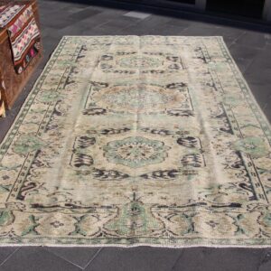 5.5 ft. x 8.8 ft. Vintage Turkish Rug TR33477 Image 1