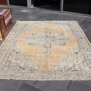 6.2 ft. x 8.4 ft. Vintage Turkish Rug TR33497 Image 1