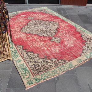 5.9 ft. x 8.8 ft. Vintage Turkish Rug TR33567 Image 1