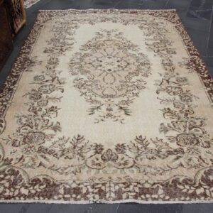 5.5 ft. x 8.5 ft. Vintage Turkish Rug TR33917 Image 1