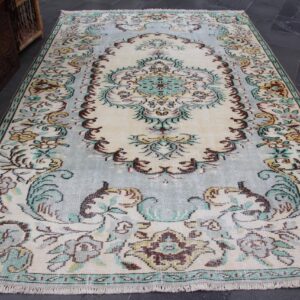 5.7 ft. x 9.1 ft. Vintage Turkish Rug TR33947 Image 1