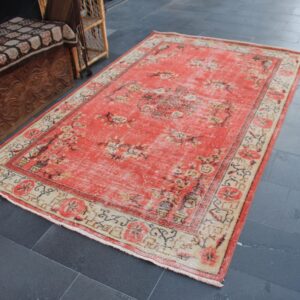 5.2 ft. x 8.4 ft. Vintage Turkish Rug TR33957 Image 1