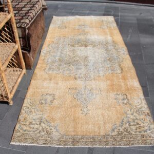3.5 ft. x 8.5 ft. Vintage Turkish Rug TR34457 Image 1