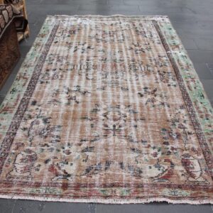 5.3 ft. x 8.7 ft. Vintage Turkish Rug TR34687 Image 1