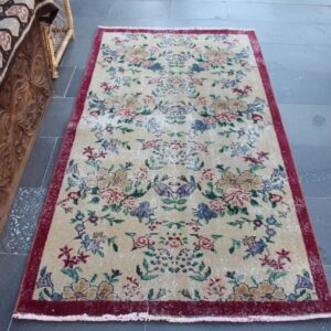 3.2 ft. x 6.1 ft. Vintage Turkish Rug TR34747 Image 1