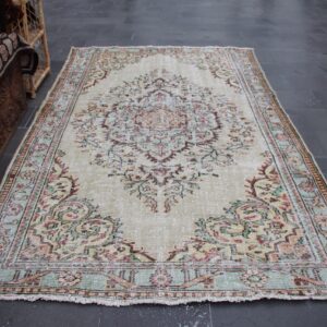 5.4 ft. x 9.2 ft. Vintage Turkish Rug TR34907 Image 1