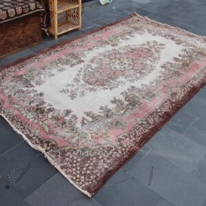 5.8 ft. x 9.6 ft. Vintage Turkish Rug TR35017 Image 1