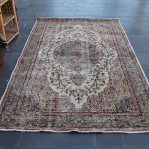 5.6 ft. x 8.7 ft. Vintage Turkish Rug TR35027 Image 1