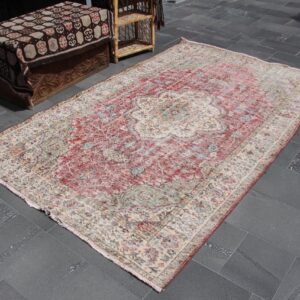5.1 ft. x 8.2 ft. Vintage Turkish Rug TR35187 Image 1