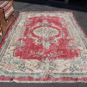 5.6 ft. x 9.1 ft. Vintage Turkish Rug TR35217 Image 1