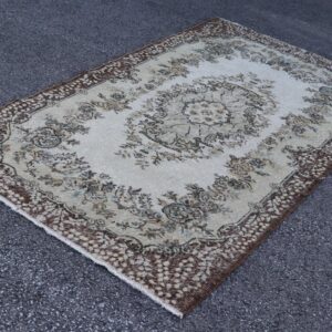 4.1 ft. x 7.3 ft. Vintage Turkish Rug TR35297 Image 1