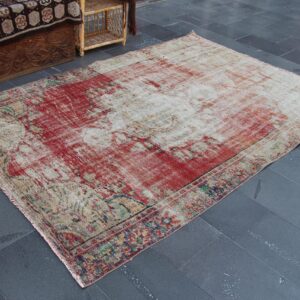 5.6 ft. x 8.2 ft. Vintage Turkish Rug TR35397 Image 1