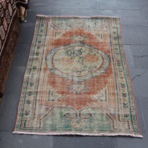 2.7 ft. x 4.4 ft. Vintage Turkish Rug TR35487 Image 1