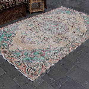 5.5 ft. x 10 ft. Vintage Turkish Rug TR35617 Image 1