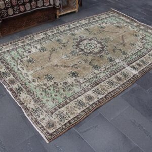 5 ft. x 8.2 ft. Vintage Turkish Rug TR35687 Image 1