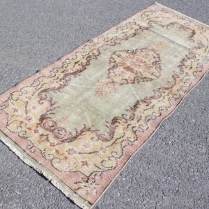 2.6 ft. x 4.1 ft. Vintage Turkish Rug TR35737 Image 1