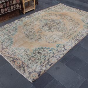 5.5 ft. x 9.3 ft. Vintage Turkish Rug TR35887 Image 1