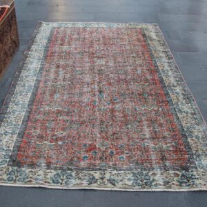 5.2 ft. x 8.7 ft. Vintage Turkish Rug TR35967 Image 1