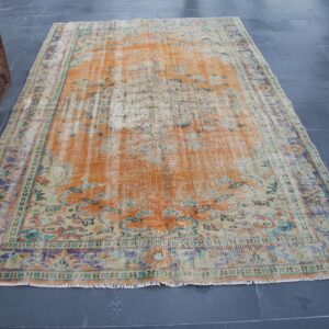6 ft. x 9.4 ft. Vintage Turkish Rug TR36217 Image 1