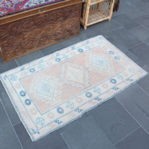 2.7 ft. x 4.4 ft. Vintage Turkish Rug TR36467 Image 1